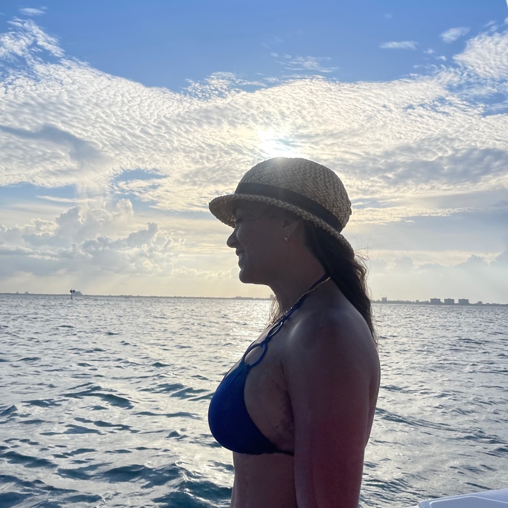 Meet your Posher, Valeria